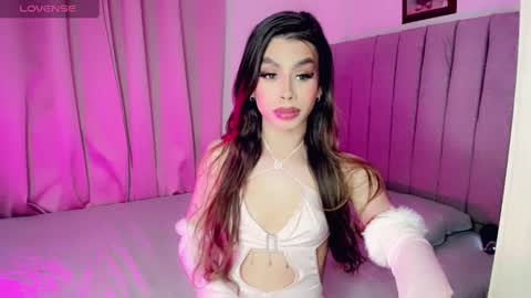 Snapshot of jimenna__ chatting on 01/03/25, 04:55 jimenna online show from 01/03/25, 04:55