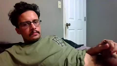 Snapshot of jimmac98 chatting on 12/30/24, 11:28 james online show from 12/30/24, 11:28