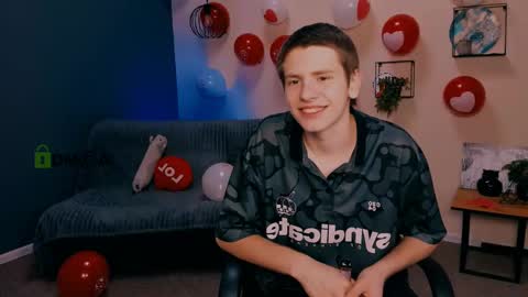 Snapshot of jimmie_hot chatting on 02/20/25, 01:57 your dream online show from 02/20/25, 01:57