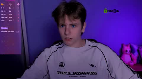 Snapshot of jimmie_hot chatting on 10/17/25, 02:08 your dream online show from 10/17/25, 02:08