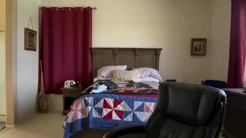 Dad of Three online show from 11/17/25, 07:30