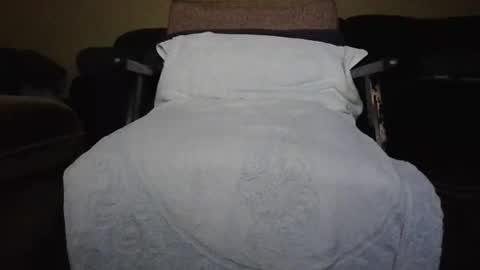 Snapshot of jimmyshelby12 chatting on 01/24/25, 05:11 jimmyshelby12 online show from 01/24/25, 05:11