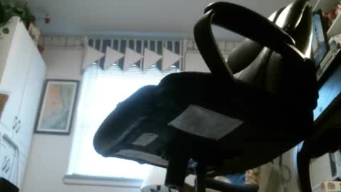 jimwellhung online show from 02/17/25, 01:53