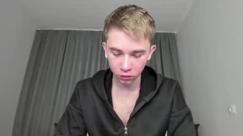 Snapshot of jimyti_bad_boy chatting on 01/08/25, 10:59 jimyti_bad_boy online show from 01/08/25, 10:59