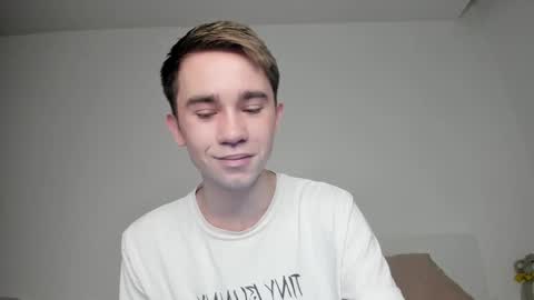 Snapshot of jimyti_bad_boy chatting on 01/23/25, 08:02 jimyti_bad_boy online show from 01/23/25, 08:02