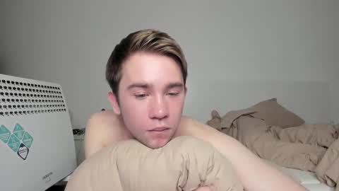 Snapshot of jimyti_bad_boy chatting on 02/10/25, 09:36 jimyti_bad_boy online show from 02/10/25, 09:36