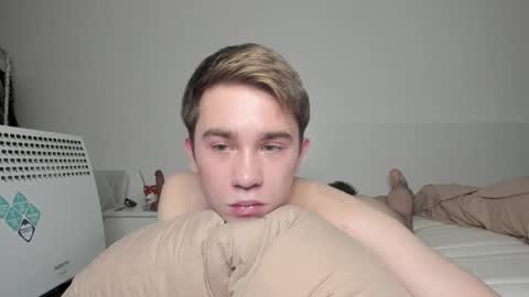 Snapshot of jimyti_bad_boy chatting on 02/12/25, 12:37 jimyti_bad_boy online show from 02/12/25, 12:37