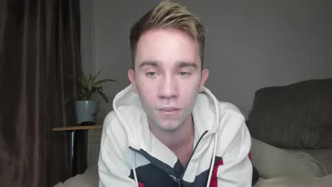 Snapshot of jimyti_bad_boy chatting on 09/24/25, 09:29 jimyti_bad_boy online show from 09/24/25, 09:29