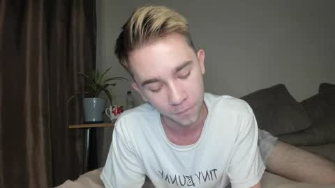 Snapshot of jimyti_bad_boy chatting on 10/12/25, 09:58 jimyti_bad_boy online show from 10/12/25, 09:58