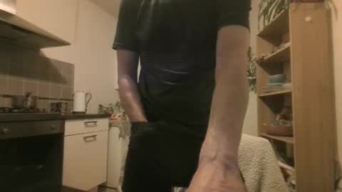 jin16000 online show from 11/25/25, 12:10