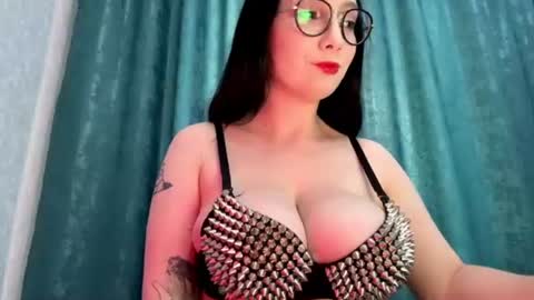 Jinhee online show from 08/05/26, 11:35