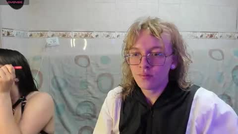 Snapshot of jinnbook chatting on 06/07/26, 07:12 JinnBook online show from 06/07/26, 07:12