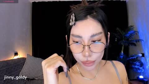 Snapshot of jinny_gold chatting on 12/18/25, 06:25 MY NEW INSTA jinny goldy online show from 12/18/25, 06:25