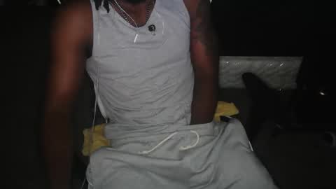 Snapshot of jinxbear1 chatting on 12/14/25, 06:41 Jinxbear1 online show from 12/14/25, 06:41