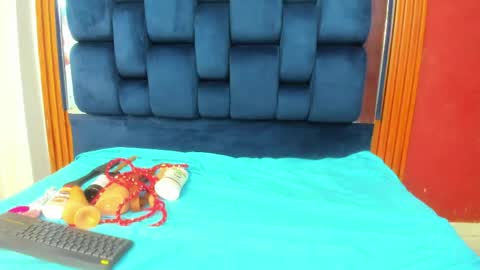 jisooluv online show from 04/18/26, 07:58