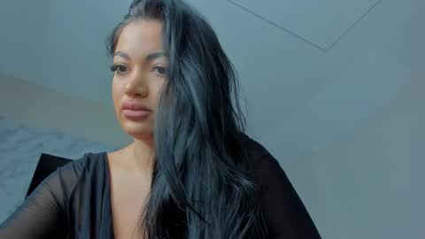 Snapshot of jisselle chatting on 09/12/25, 08:36 Juliee online show from 09/12/25, 08:36