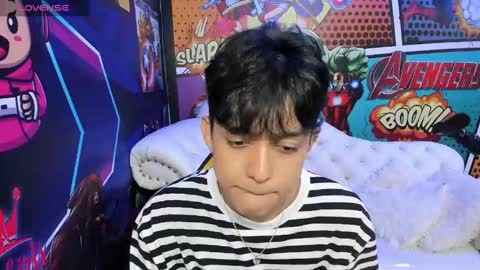 Snapshot of jisus_cat chatting on 03/07/25, 10:21 Jisus online show from 03/07/25, 10:21