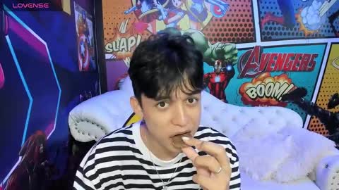 Snapshot of jisus_cat chatting on 03/08/25, 01:39 Jisus online show from 03/08/25, 01:39