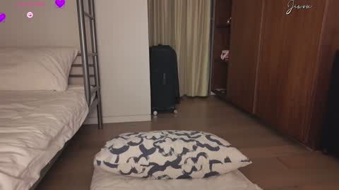 Jiwon online show from 01/26/25, 07:31