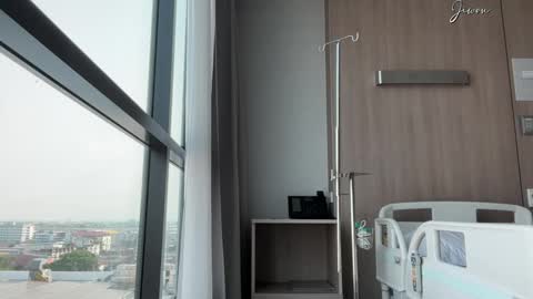 Jiwon online show from 02/17/25, 09:13