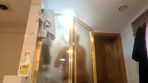 Snapshot of jizzle192 chatting on 02/19/26, 05:36 jizzle192 online show from 02/19/26, 05:36