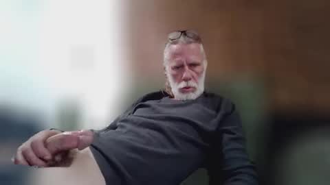 Snapshot of jizzmitten5 chatting on 01/08/26, 06:16 jizzmitten5 online show from 01/08/26, 06:16