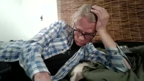 Snapshot of jizzmitten5 chatting on 03/09/26, 06:28 jizzmitten5 online show from 03/09/26, 06:28