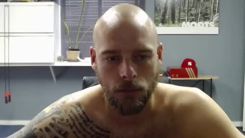 JamesJan van Rebel online show from 01/01/25, 06:37