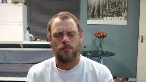 Snapshot of jjameson41 chatting on 12/21/25, 02:41 JamesJan van Rebel online show from 12/21/25, 02:41