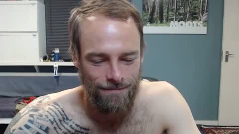 Snapshot of jjameson41 chatting on 01/13/26, 03:12 JamesJan van Rebel online show from 01/13/26, 03:12