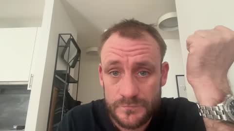 Snapshot of jjcd868025 chatting on 02/21/26, 09:21 420 online show from 02/21/26, 09:21