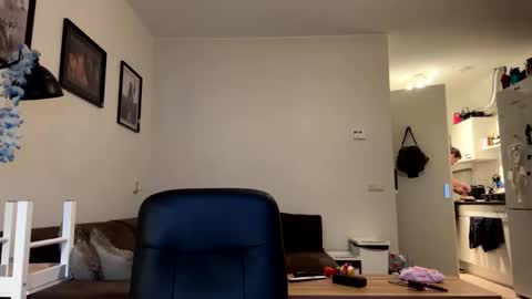 Snapshot of jjd8 chatting on 10/31/25, 05:14 jjd8 online show from 10/31/25, 05:14