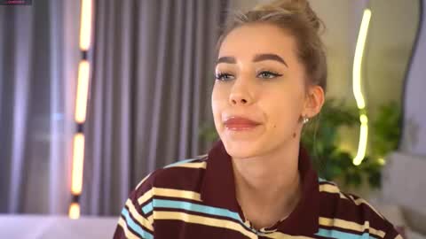 Jenny online show from 02/25/26, 08:13