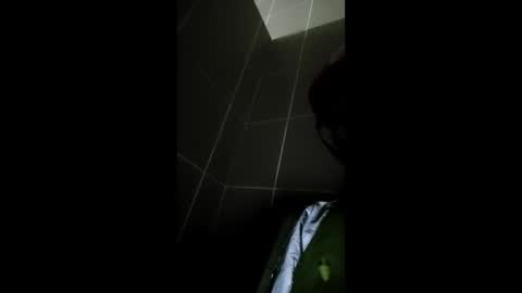 Snapshot of jjj963733 chatting on 12/21/25, 11:39 jjj963733 online show from 12/21/25, 11:39