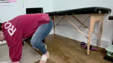 Snapshot of jjjust4fun1985 chatting on 03/10/26, 12:48 Nicole Allen online show from 03/10/26, 12:48