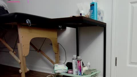 Snapshot of jjjust4fun1985 chatting on 04/02/26, 11:57 Nicole Allen online show from 04/02/26, 11:57