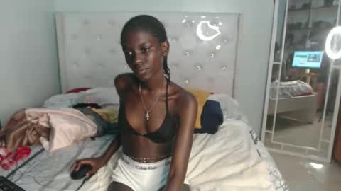 Snapshot of jjojoblackqueen chatting on 05/10/26, 10:09 JOJO online show from 05/10/26, 10:09