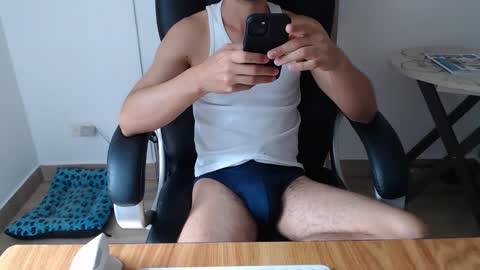 Snapshot of jjrod91 chatting on 12/01/25, 03:06 Jon online show from 12/01/25, 03:06