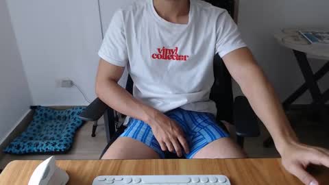 Snapshot of jjrod91 chatting on 12/05/25, 06:48 Jon online show from 12/05/25, 06:48