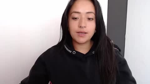 Snapshot of jjulietha95 chatting on 01/20/25, 12:49 Julieta online show from 01/20/25, 12:49