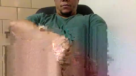 Snapshot of jln102004 chatting on 01/23/25, 04:26 Holmesfifth online show from 01/23/25, 04:26