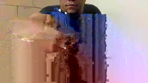 Snapshot of jln102004 chatting on 02/18/25, 03:54 Holmesfifth online show from 02/18/25, 03:54