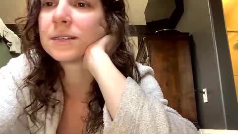 jlynn1997 online show from 02/13/26, 11:34