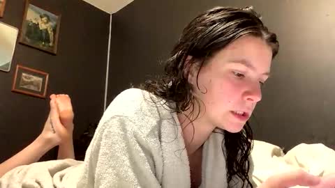 Snapshot of jlynn1997 chatting on 03/31/26, 11:49 jlynn1997 online show from 03/31/26, 11:49