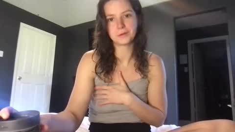 Snapshot of jlynn1997 chatting on 05/13/26, 12:57 jlynn1997 online show from 05/13/26, 12:57
