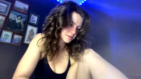 Snapshot of jlynn1997 chatting on 05/18/26, 10:48 jlynn1997 online show from 05/18/26, 10:48