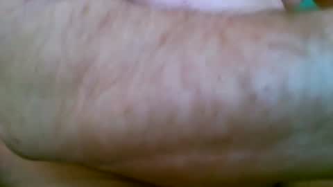Snapshot of jlz2695 chatting on 02/12/26, 03:40 jlz2695 online show from 02/12/26, 03:40