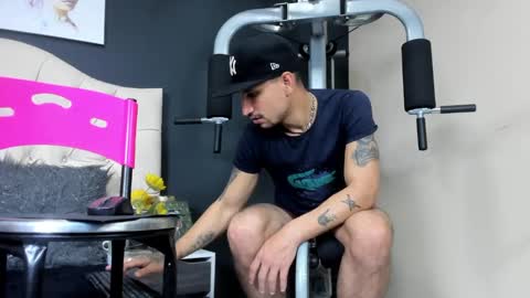 jm_hot_ online show from 02/14/25, 05:09