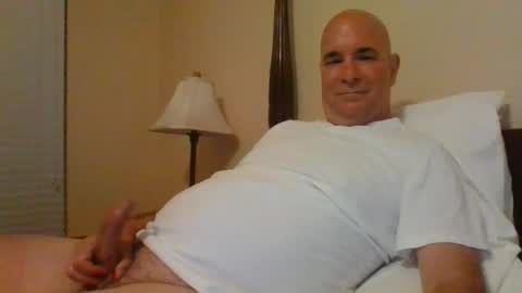 Snapshot of jmichael50 chatting on 07/17/26, 01:01 jmichael50 online show from 07/17/26, 01:01