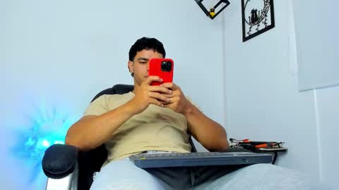 Snapshot of jmortton chatting on 11/09/25, 12:03 IGJmortton online show from 11/09/25, 12:03